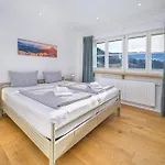 Haus Bergblick | Fahl Grundstuecks Gbr アパート *