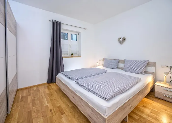 Haus Bergblick | Fahl Grundstuecks Gbr شقة *
